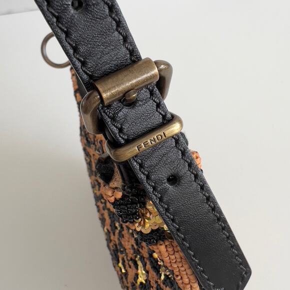 Vintage Fendi Beaded Leopard sequin Oyster Bag - Picture 7 of 7